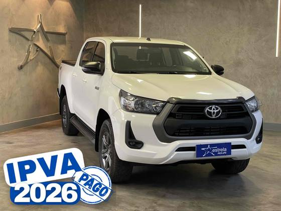 TOYOTA HILUX 2.8 D-4D TURBO DIESEL CD SR 4X4 AUTOMÁTICO TOYOTA HILUX 2.8 D-4D TURBO DIESEL CD SR 4X4 AUTOMÁTICO